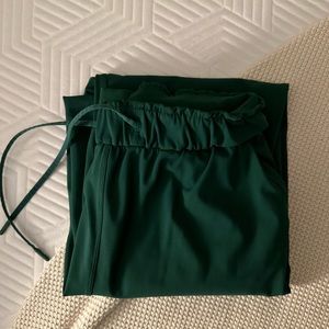 LULULEMON FOREST GREEN JOGGERS